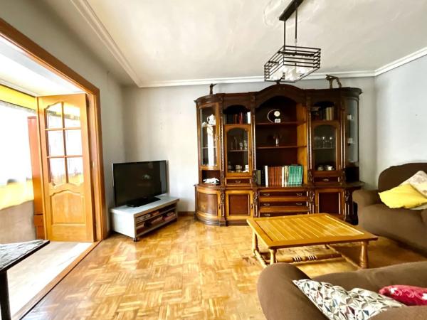 Casa independiente en Vía