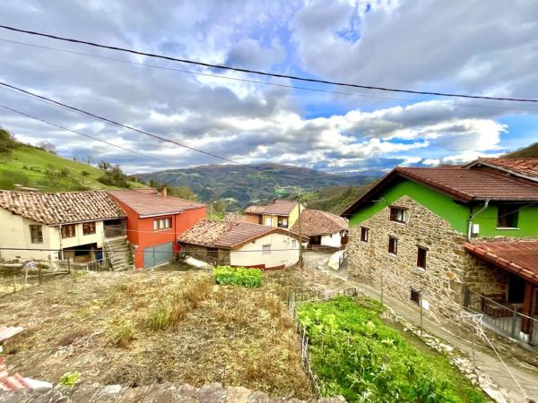 Casa independiente en Vía