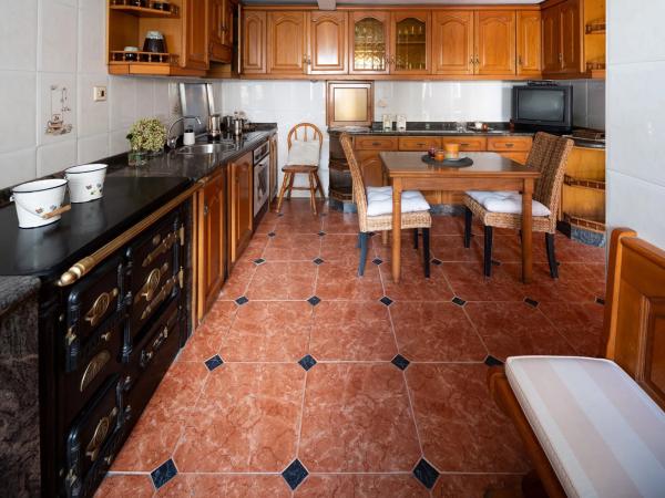 Casa de pueblo en La Pola Vieya, 136