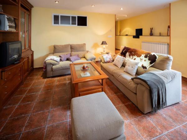 Casa de pueblo en La Pola Vieya, 136