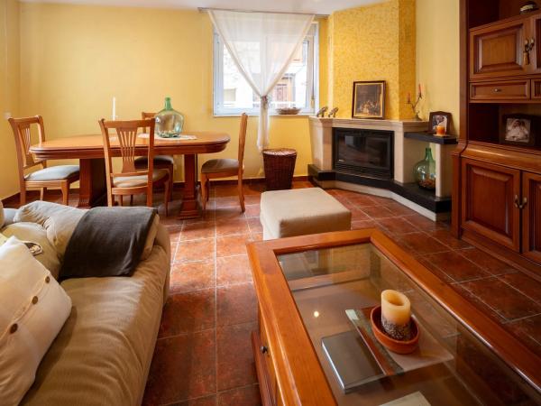 Casa de pueblo en La Pola Vieya, 136