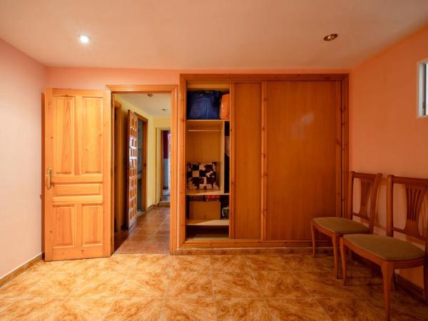 Casa de pueblo en La Pola Vieya, 136