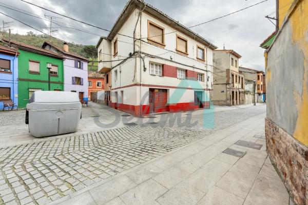 Casa independiente en calle Silvino Arguelles