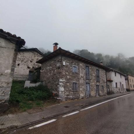 Casa independiente en Pola lena