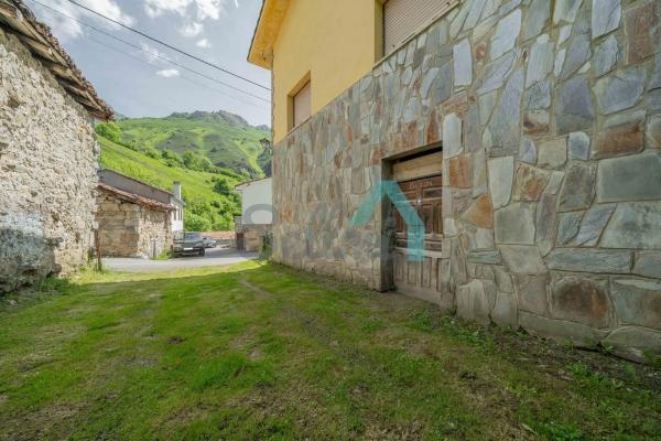 Casa independiente en Ln-8