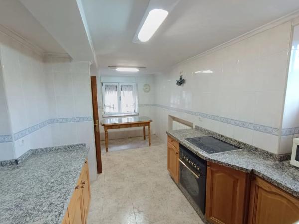 Casa de pueblo en Lugar Gallegos, 14