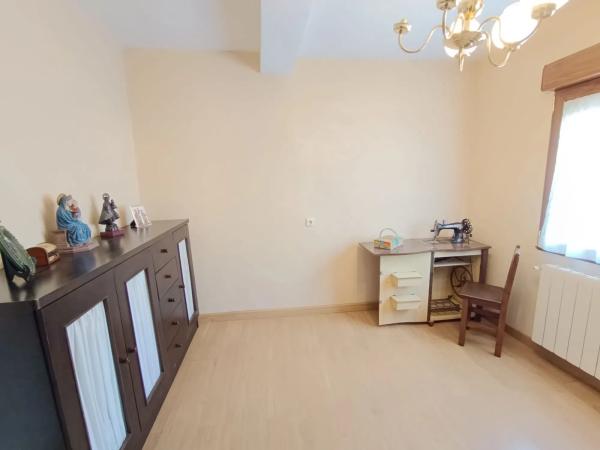 Casa de pueblo en Lugar Gallegos, 14