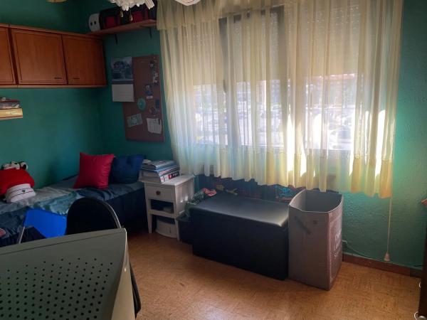 Casa independiente en Barrio Bazuelo, 21