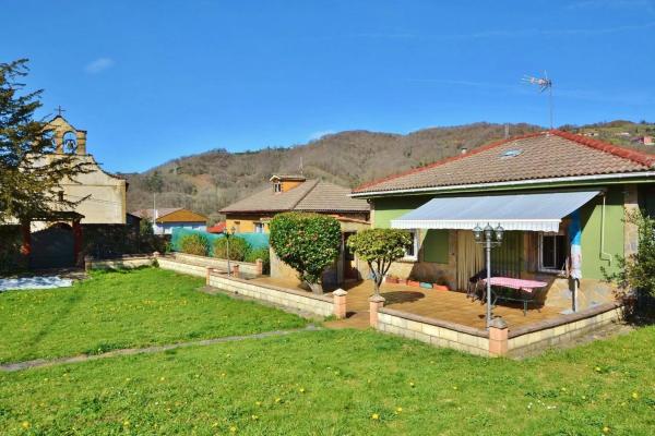 Casa independiente en Vía