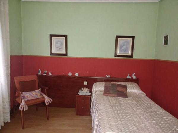 Casa rural en avenida Sama, 14