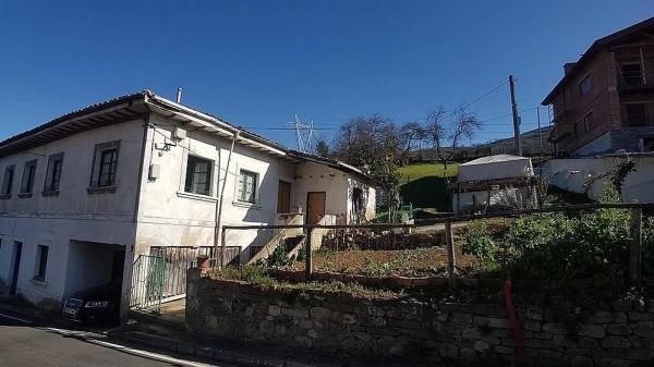 Casa de pueblo en El Corraón, 2