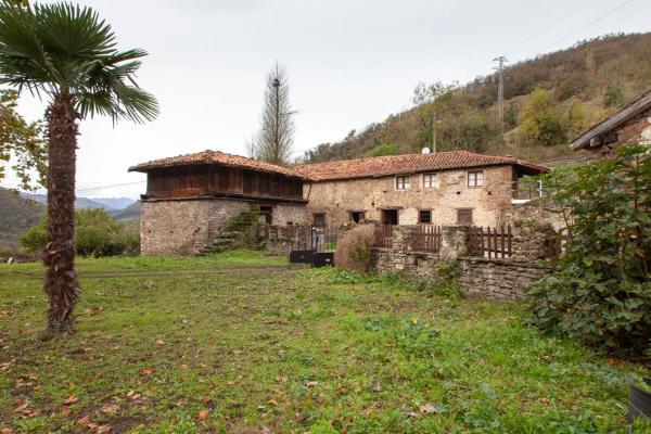 Casa independiente en calle Veguellina