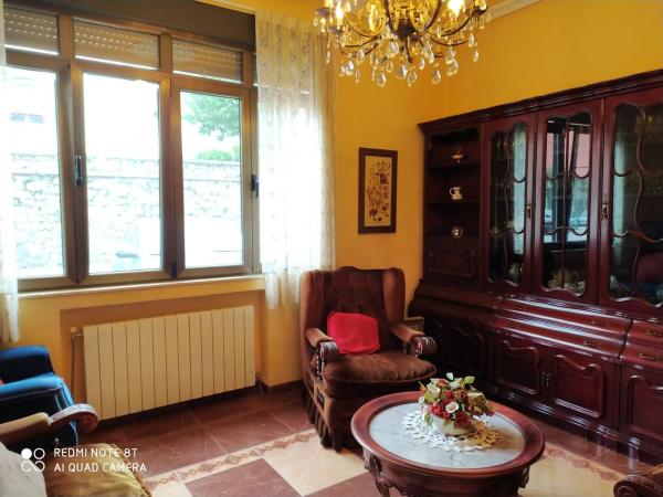 Casa independiente en avenida de la Constitución s/n Sn