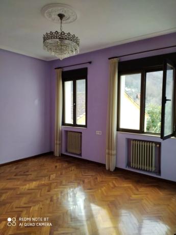 Casa independiente en avenida de la Constitución s/n Sn