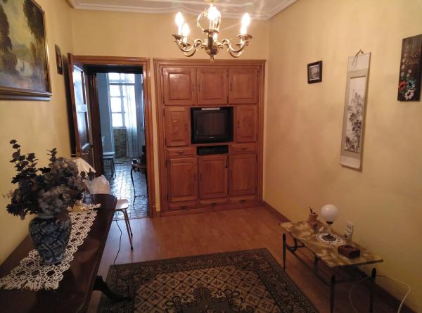 Casa independiente en calle José Hevia, 6