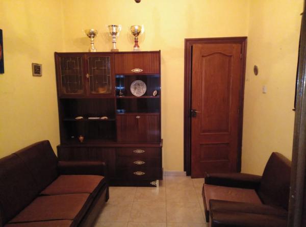 Casa independiente en calle José Hevia, 6