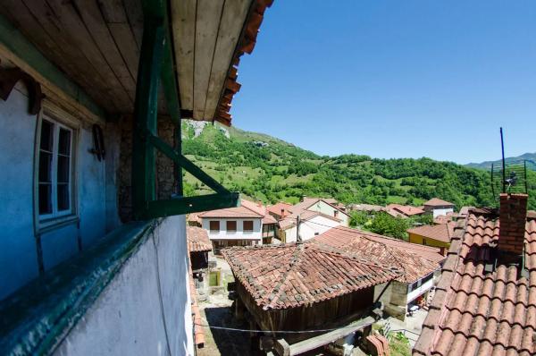 Casa de pueblo en Zurea, 66