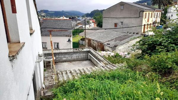 Casa independiente en calle Sur