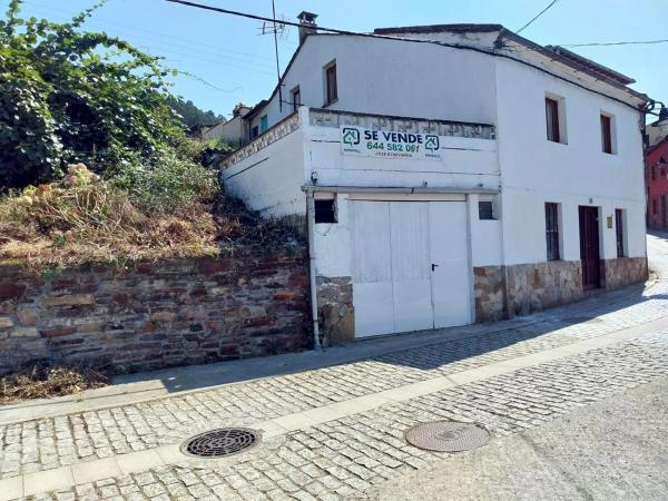 Casa independiente en calle Sur