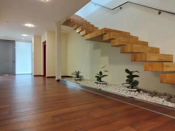 Casa independiente en avenida de Taramundi