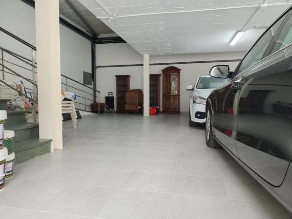 Casa independiente en avenida de Taramundi