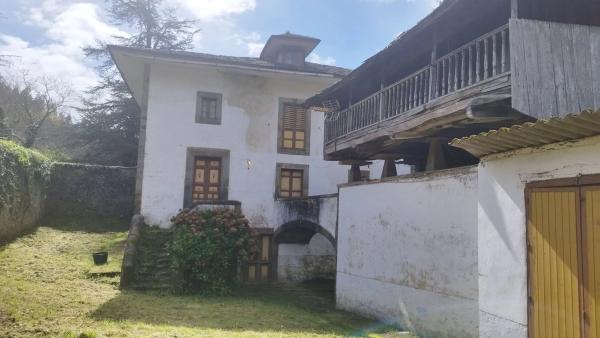 Casa independiente en Lg Valle de Paredes