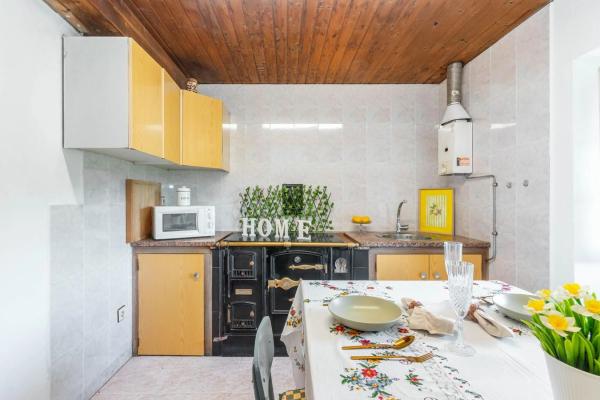 Casa independiente en Barrio la Grandelia, 3