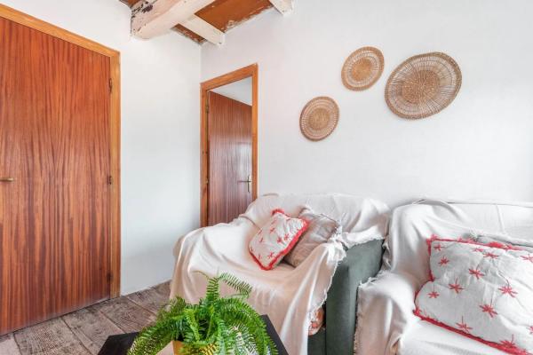 Casa independiente en Barrio la Grandelia, 3