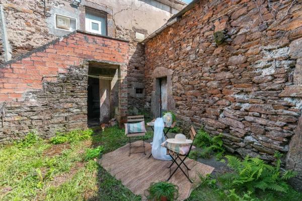Casa independiente en Barrio la Grandelia, 3