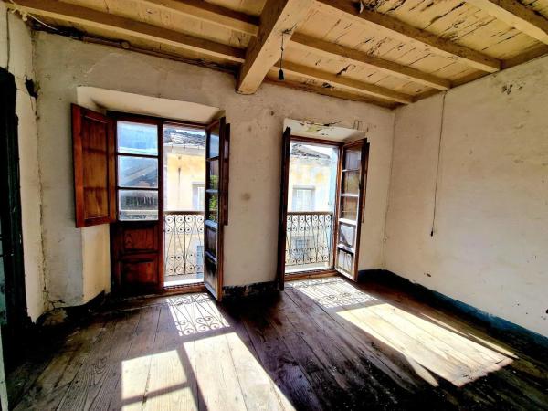 Casa de pueblo en avenida Buenos Aires, 9