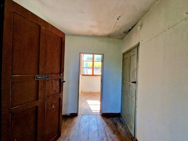 Casa de pueblo en avenida Buenos Aires, 9