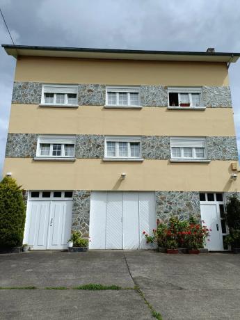 Casa independiente en Brieves, Valdés