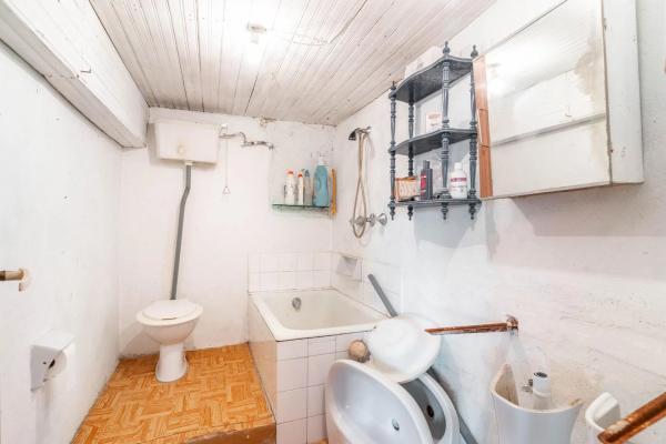 Casa independiente en Vía, 2