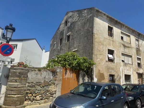 Casa de pueblo en calle Santa Rosa