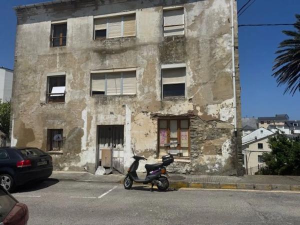 Casa de pueblo en calle Santa Rosa