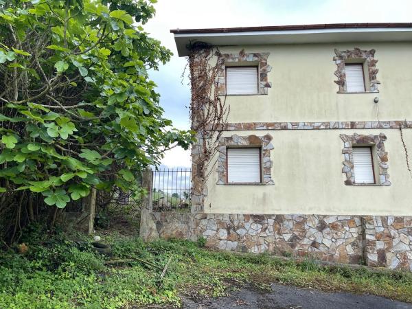 Casa independiente en calle da Fonte, 6 a