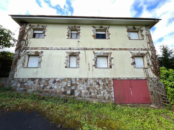 Casa independiente en calle da Fonte, 6 a
