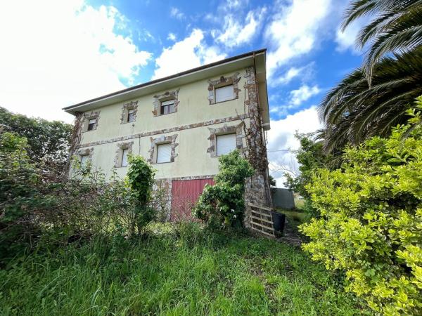Casa independiente en calle da Fonte, 6 a