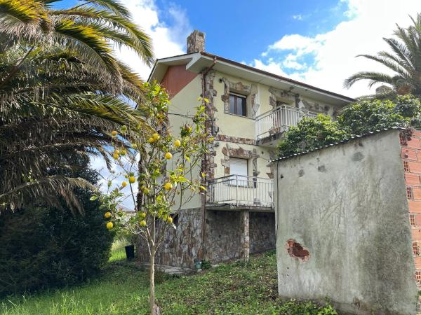 Casa independiente en calle da Fonte, 6 a