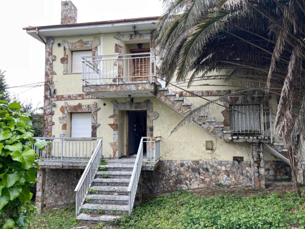 Casa independiente en calle da Fonte, 6 a