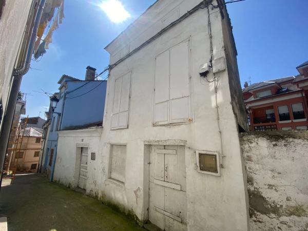 Casa de pueblo en calle Pelayo, 11