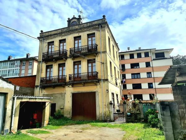 Casa independiente en avenida Asturias