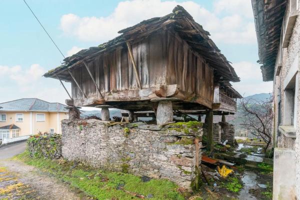 Casa de pueblo en Luarca - Villayón