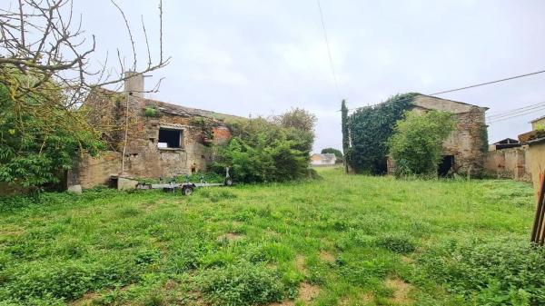 Casa independiente en Portela - San Julián