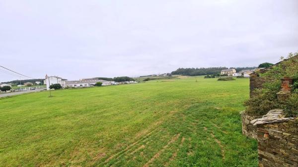 Casa independiente en Portela - San Julián