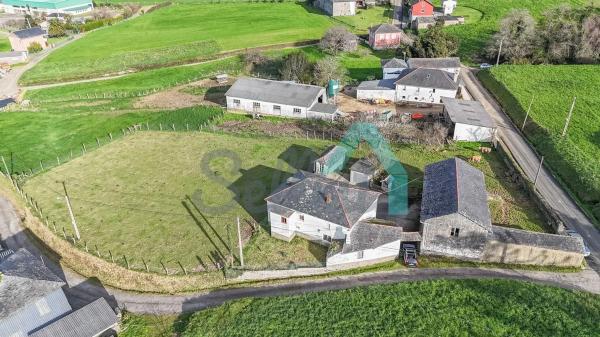 Casa independiente en camino El Palacio