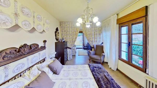 Casa independiente en Lg Casiellas