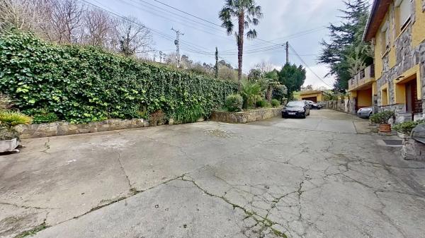 Casa independiente en Lg Casiellas