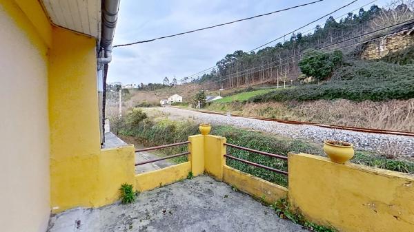 Casa independiente en Lg Casiellas