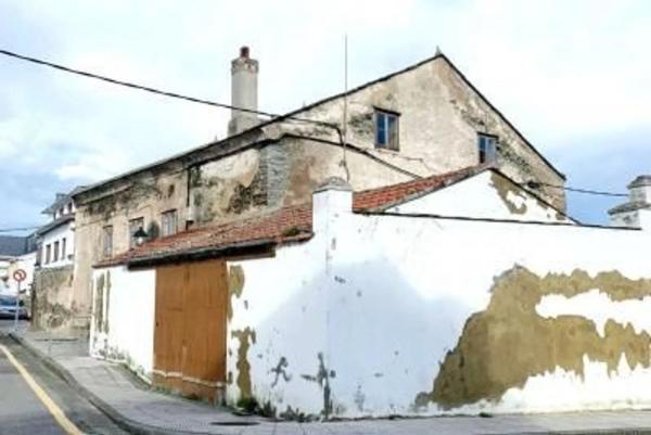 Casa independiente en calle Santa Rita